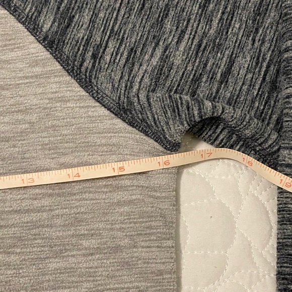 Roots Full Zip Hoodie - Size M Kids - Picture 8 of 10